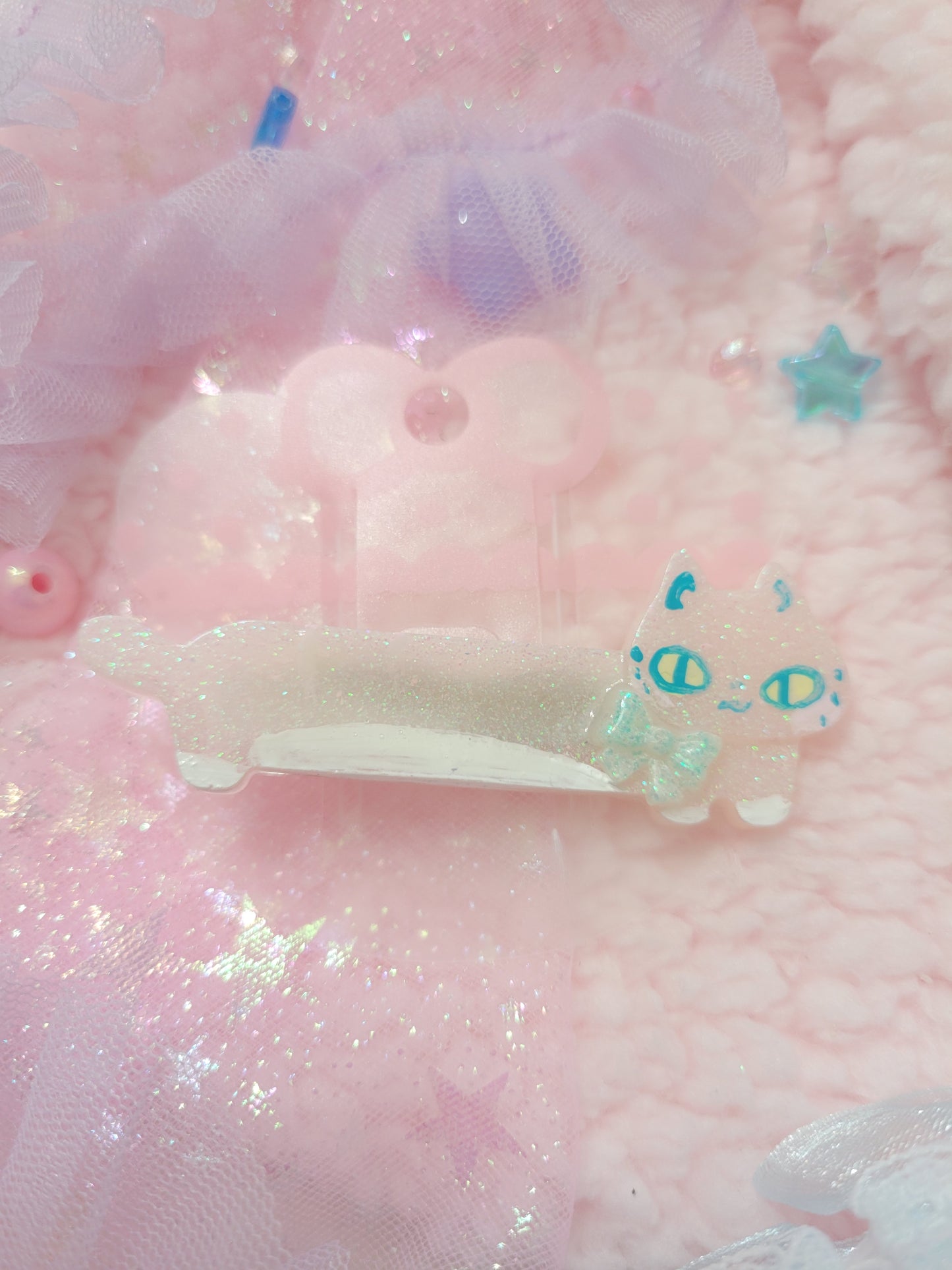 Long cat hairclip