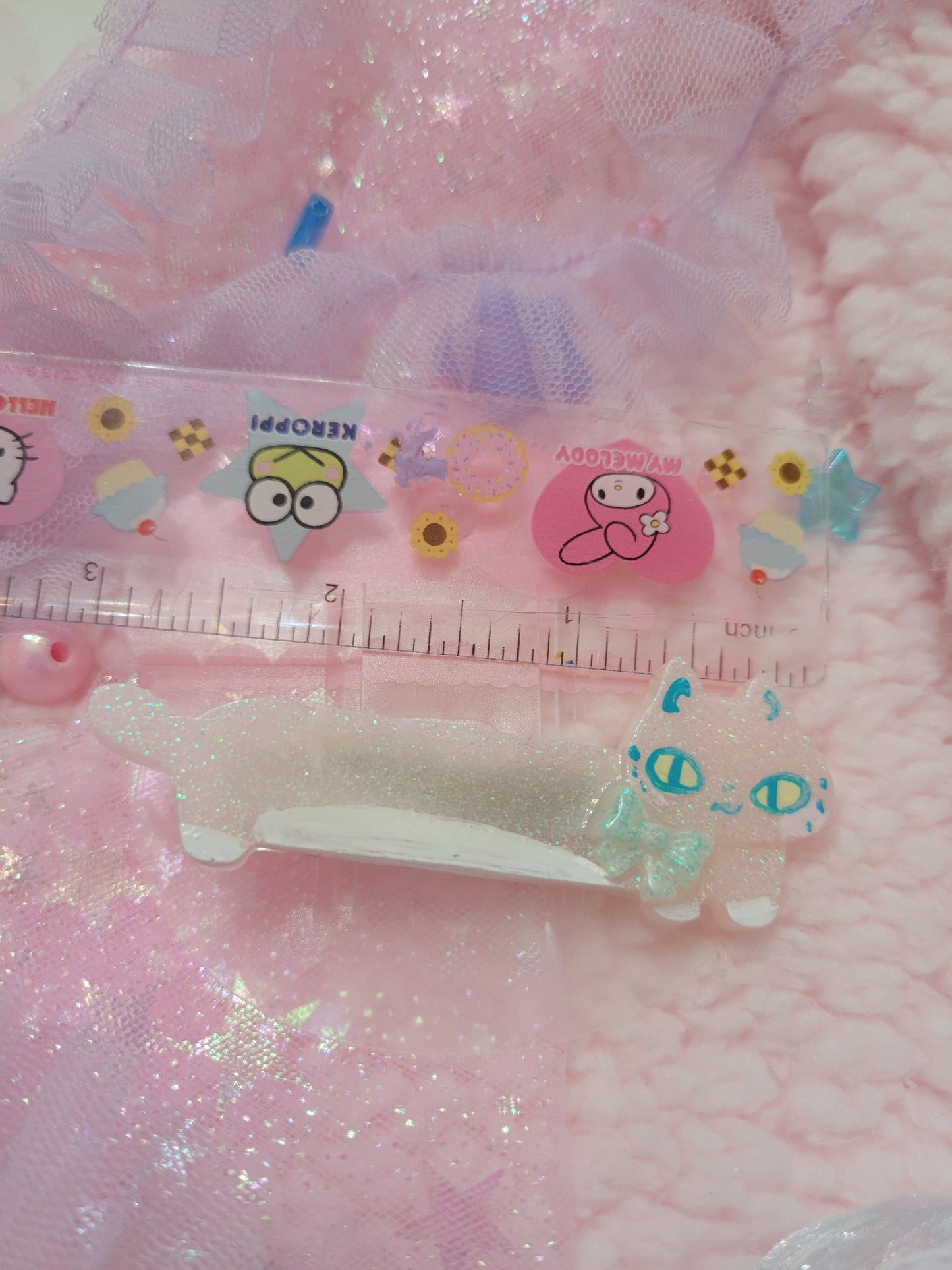 Long cat hairclip