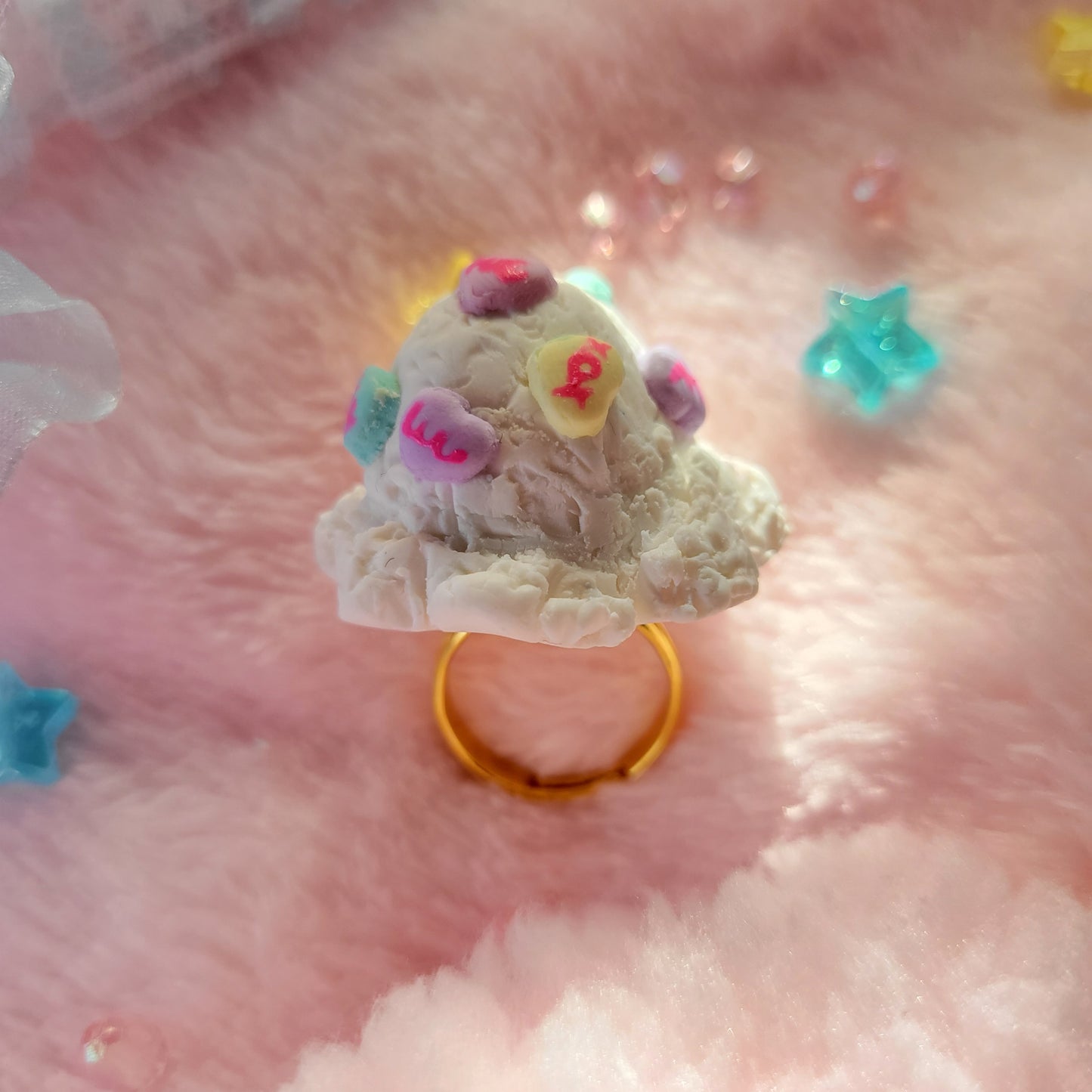 vanilla sweet heart ice cream ring