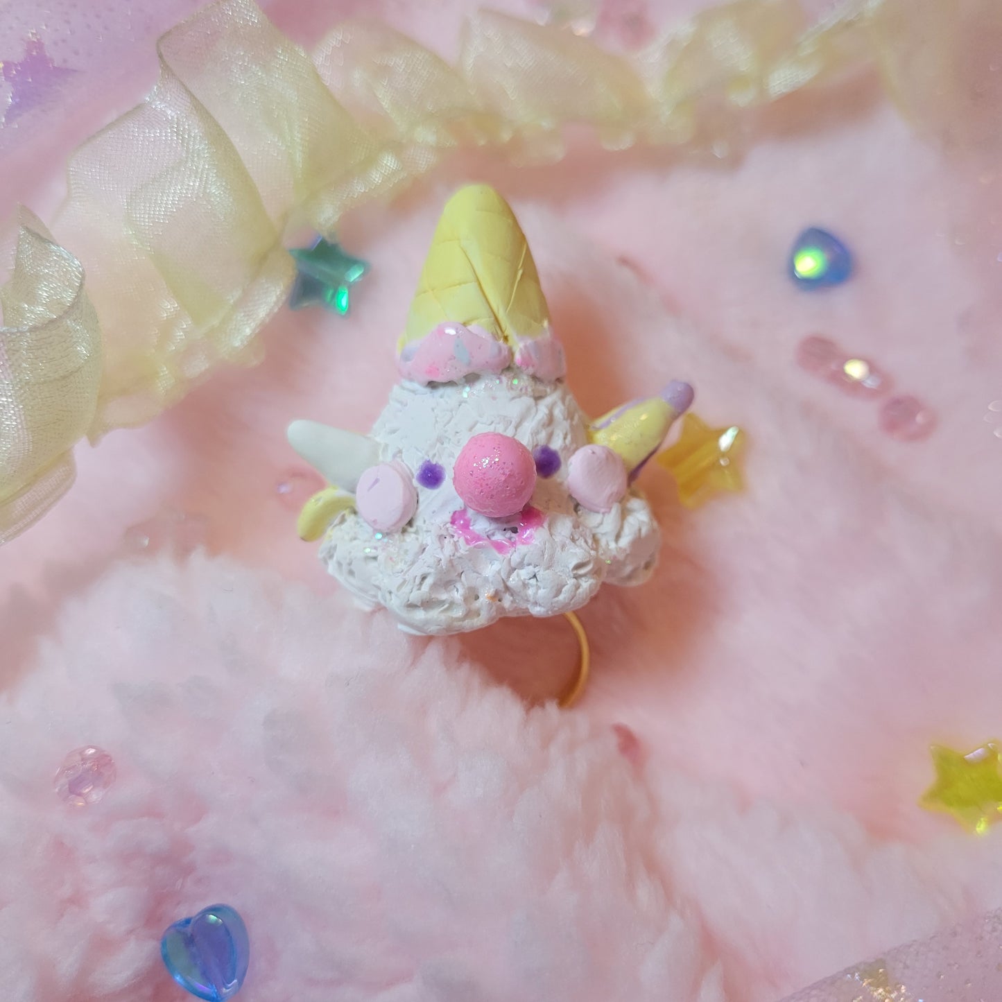 Sundae the clown ring