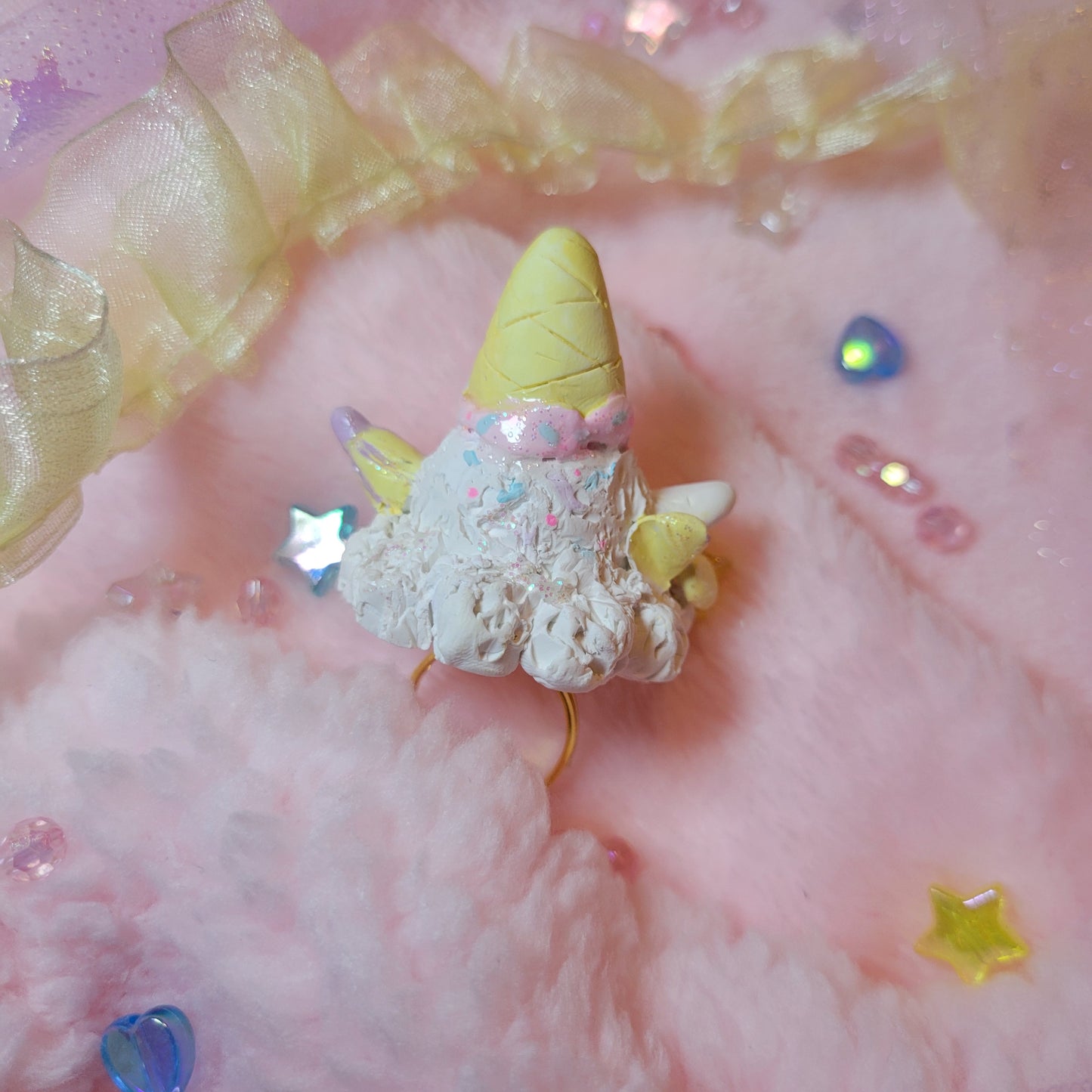 Sundae the clown ring