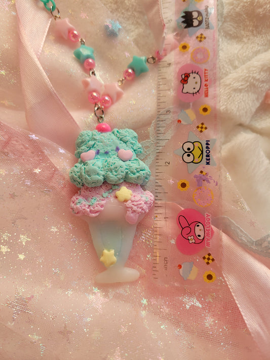 Bear soda flat necklace mint