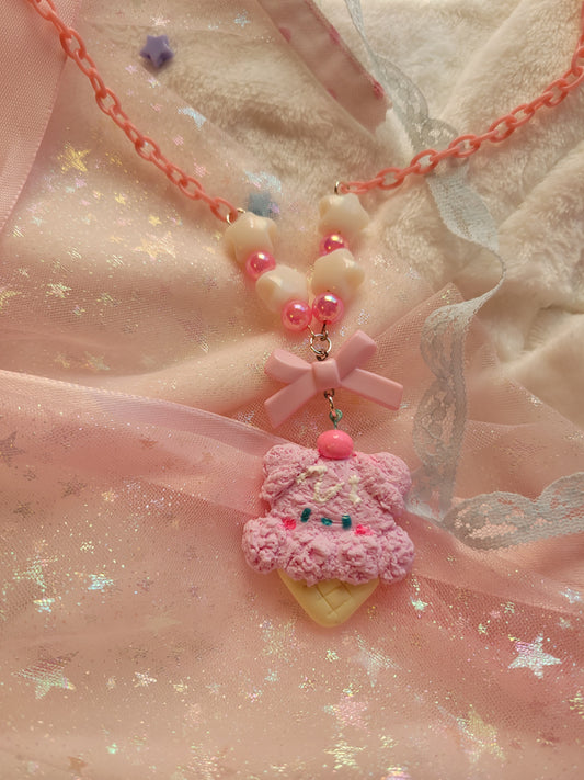 Tiny bear ice cream necklace pink