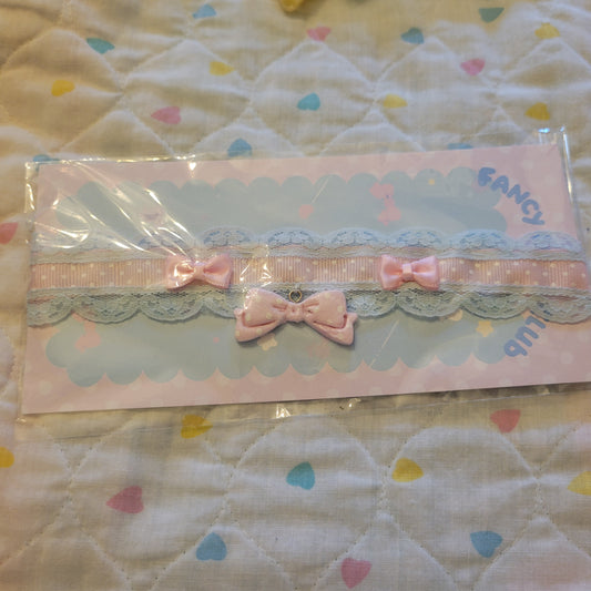 Blue and pink choker