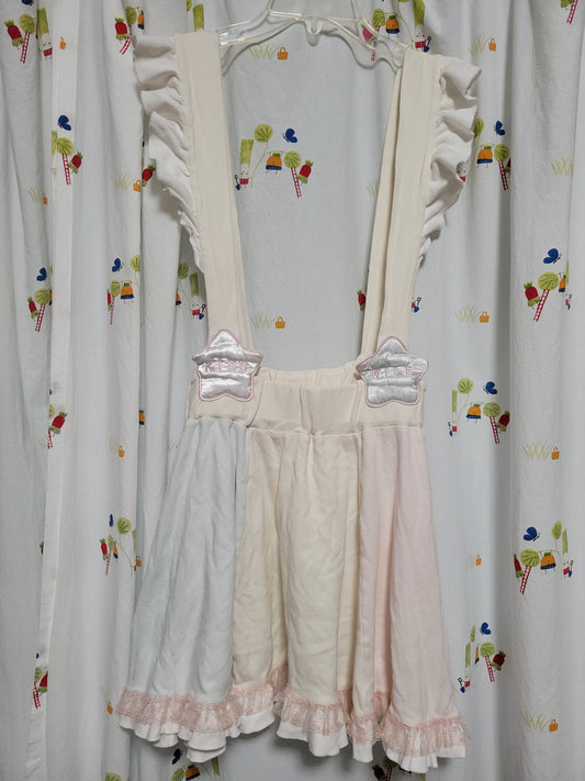 Nile Perch suspender skirt 🌈