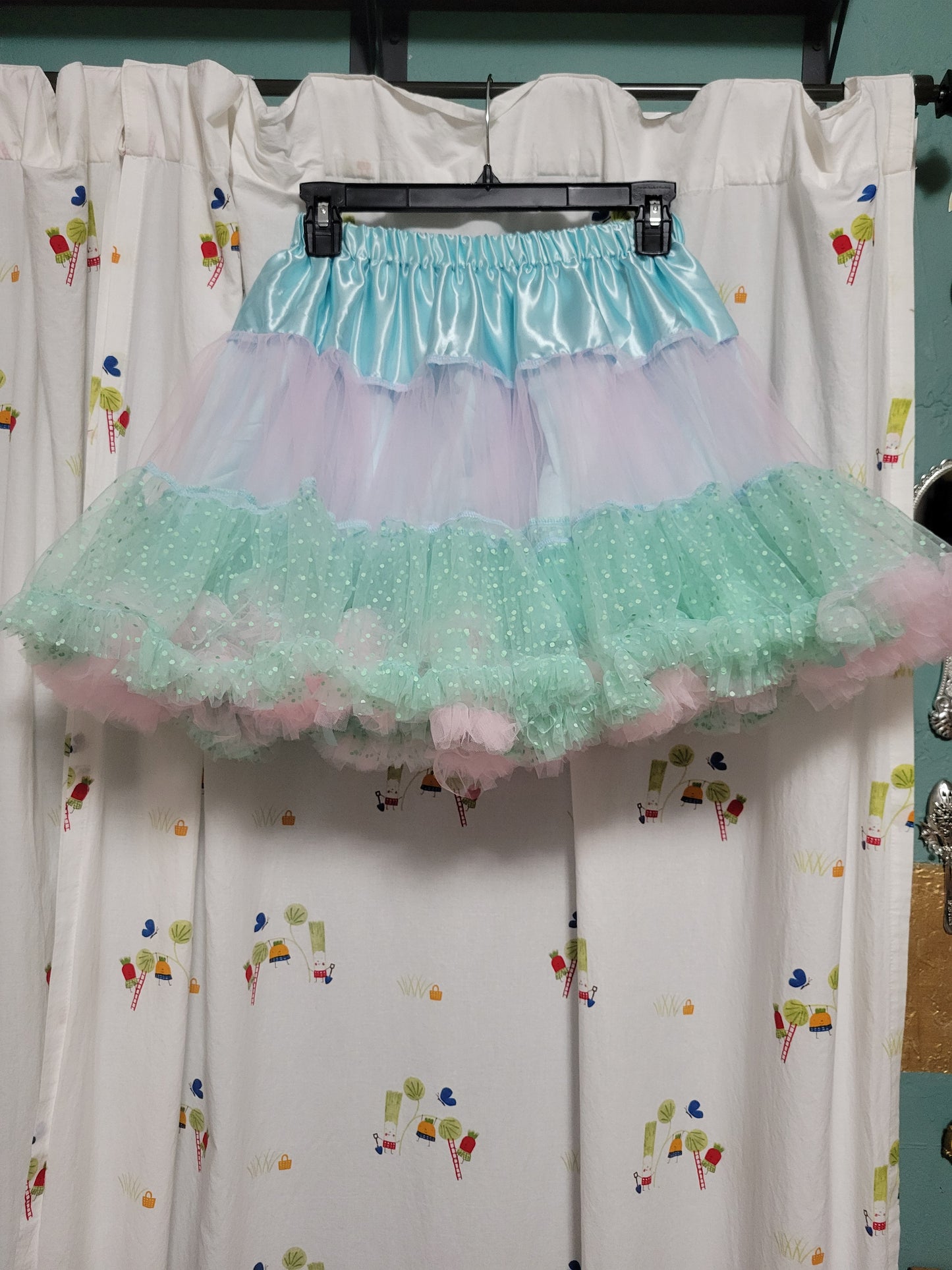 Sample! FLC mint petticoat