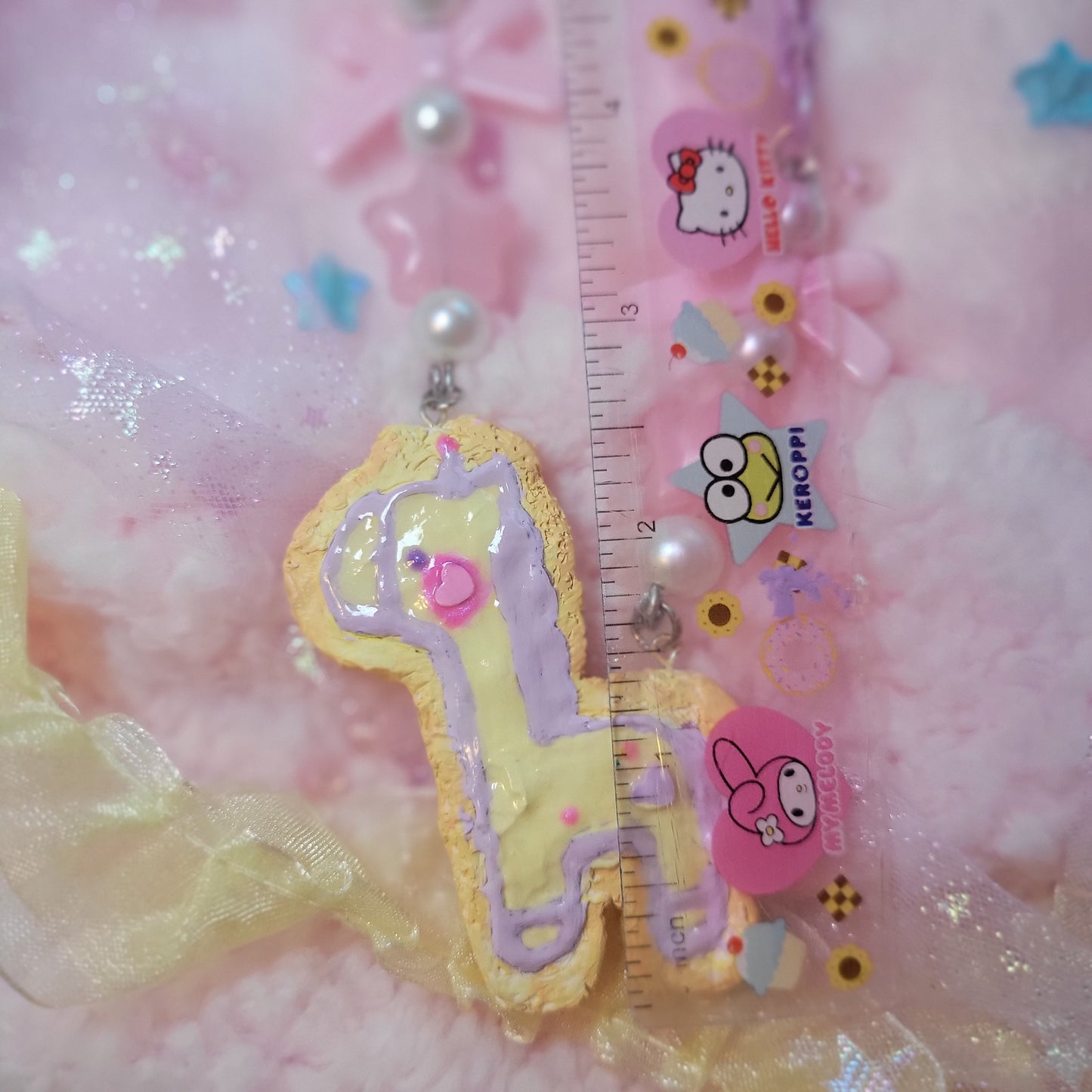 Giraffe cookie necklace