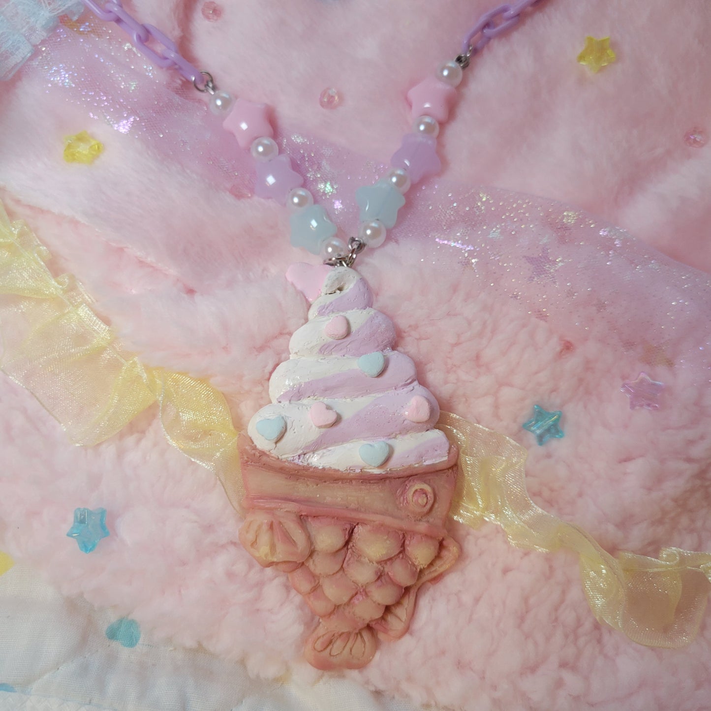 Taiyaki soft serve necklace
