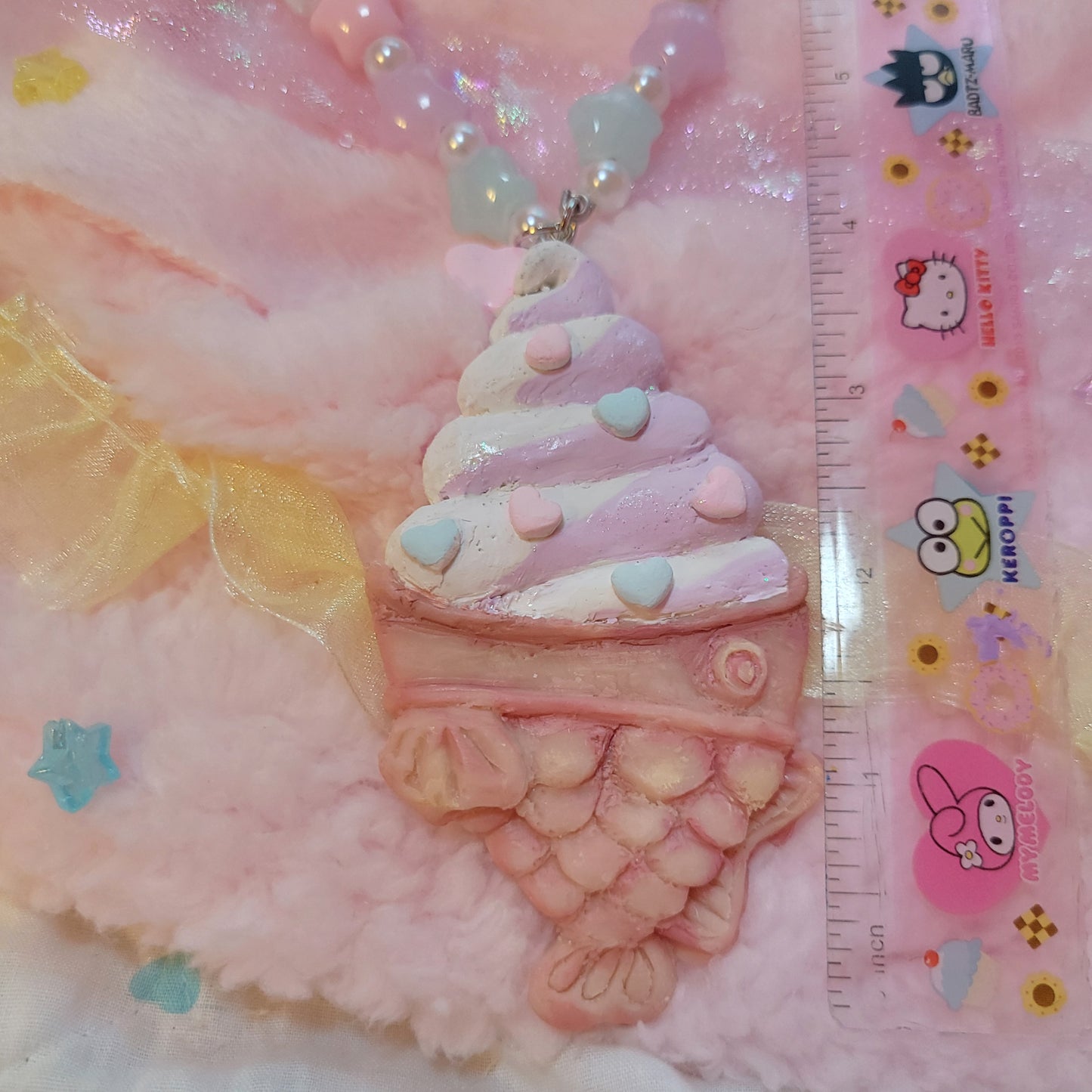 Taiyaki soft serve necklace