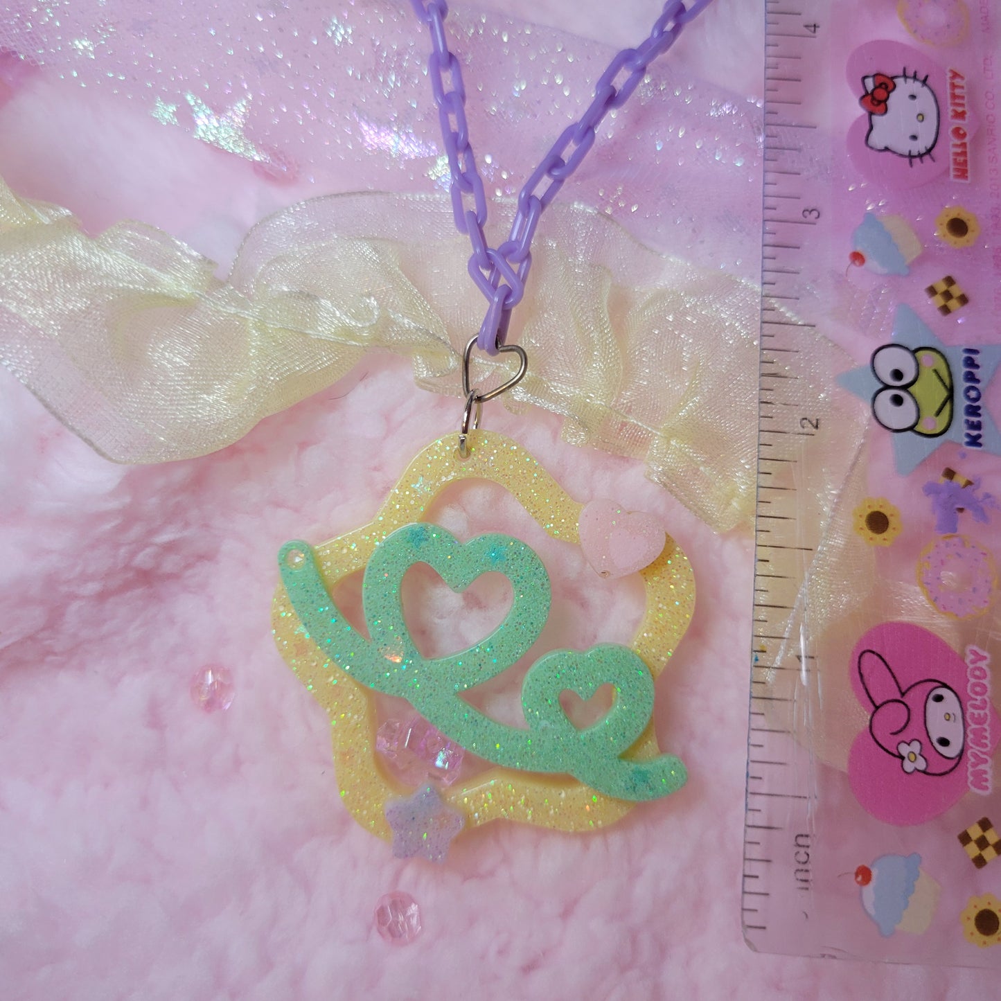 confetti star necklace