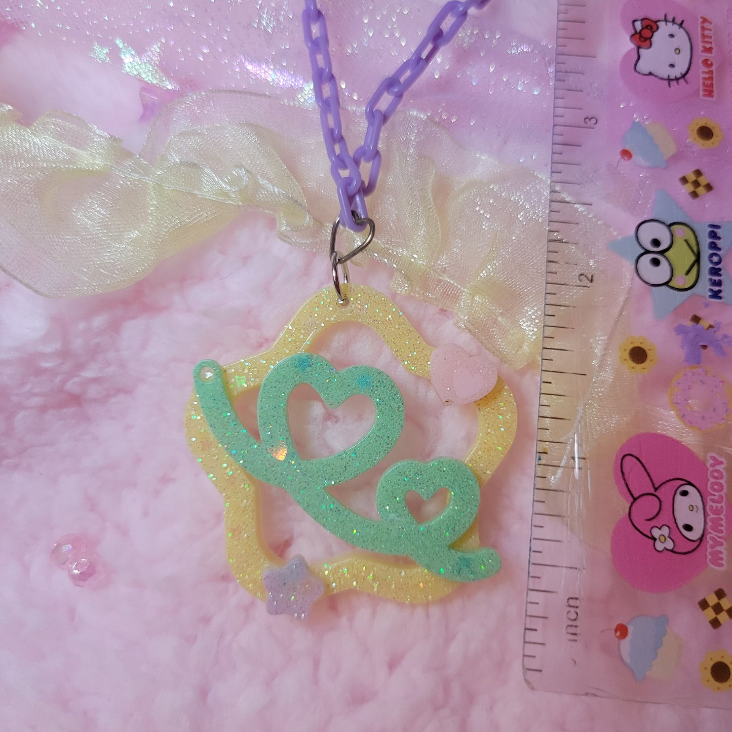 confetti star necklace
