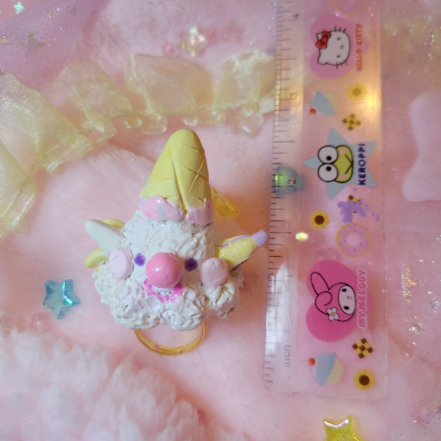 Sundae the clown ring