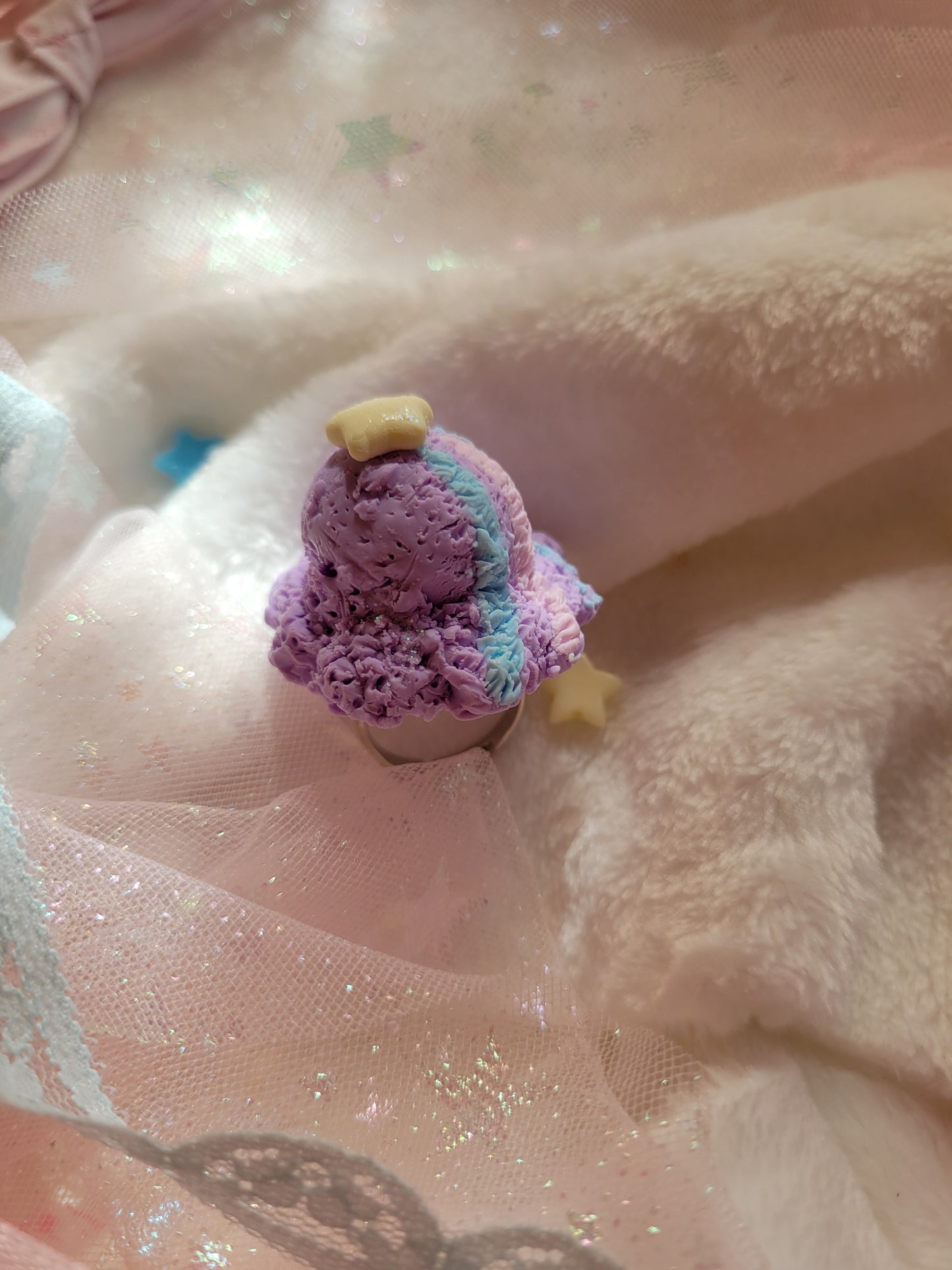 Ube shooting star ice cream ring