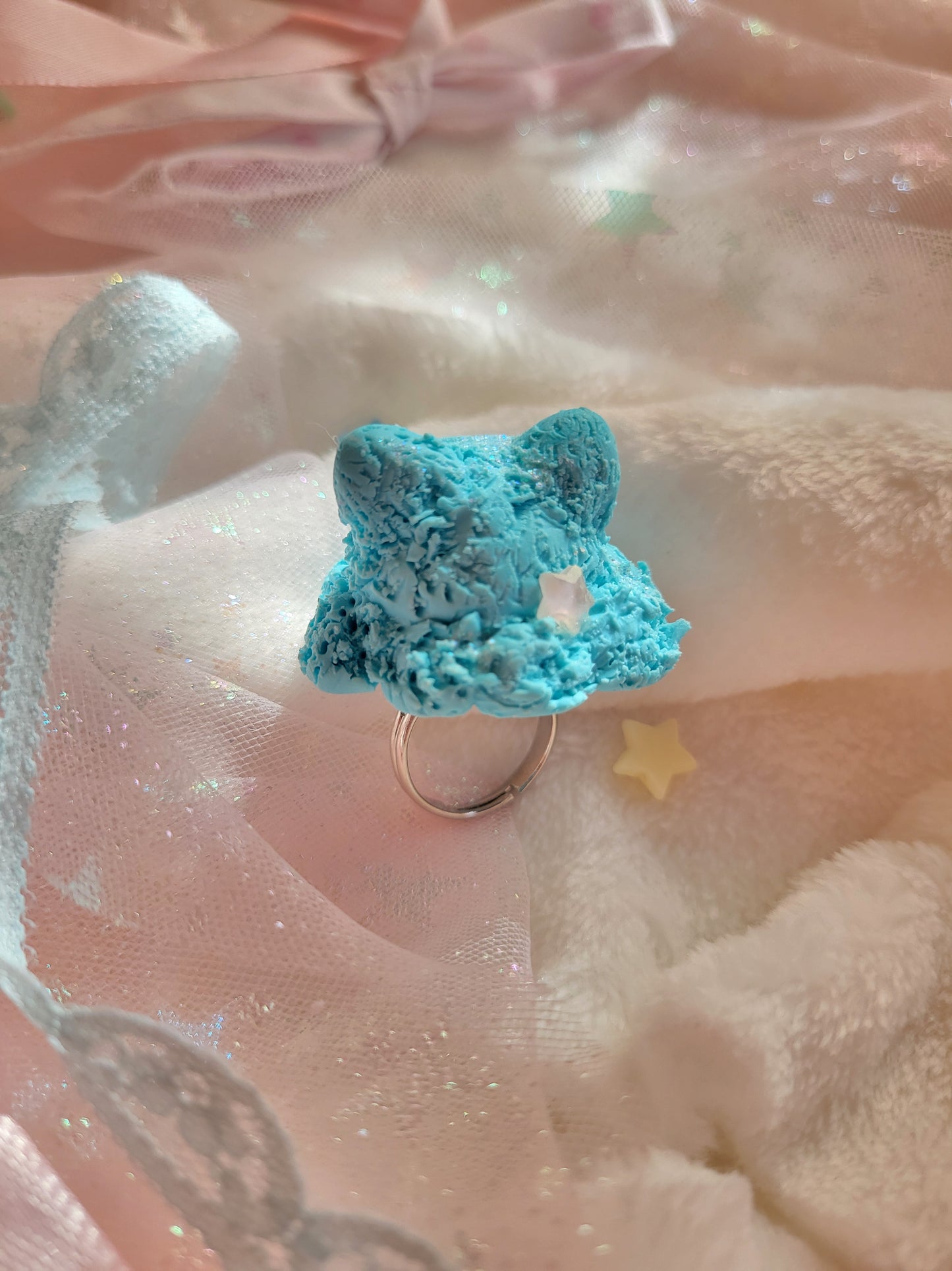 Cat ice cream ring