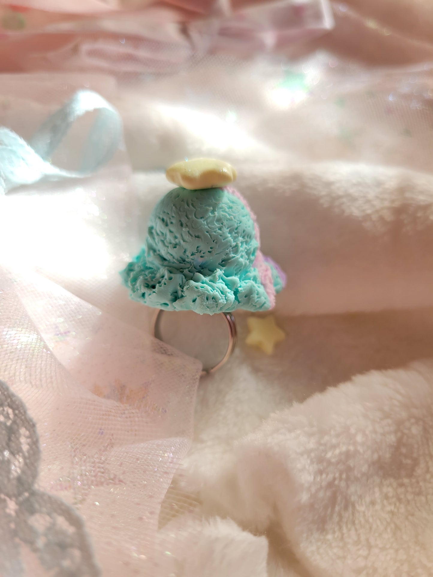 Sea salt shooting star ice cream ring