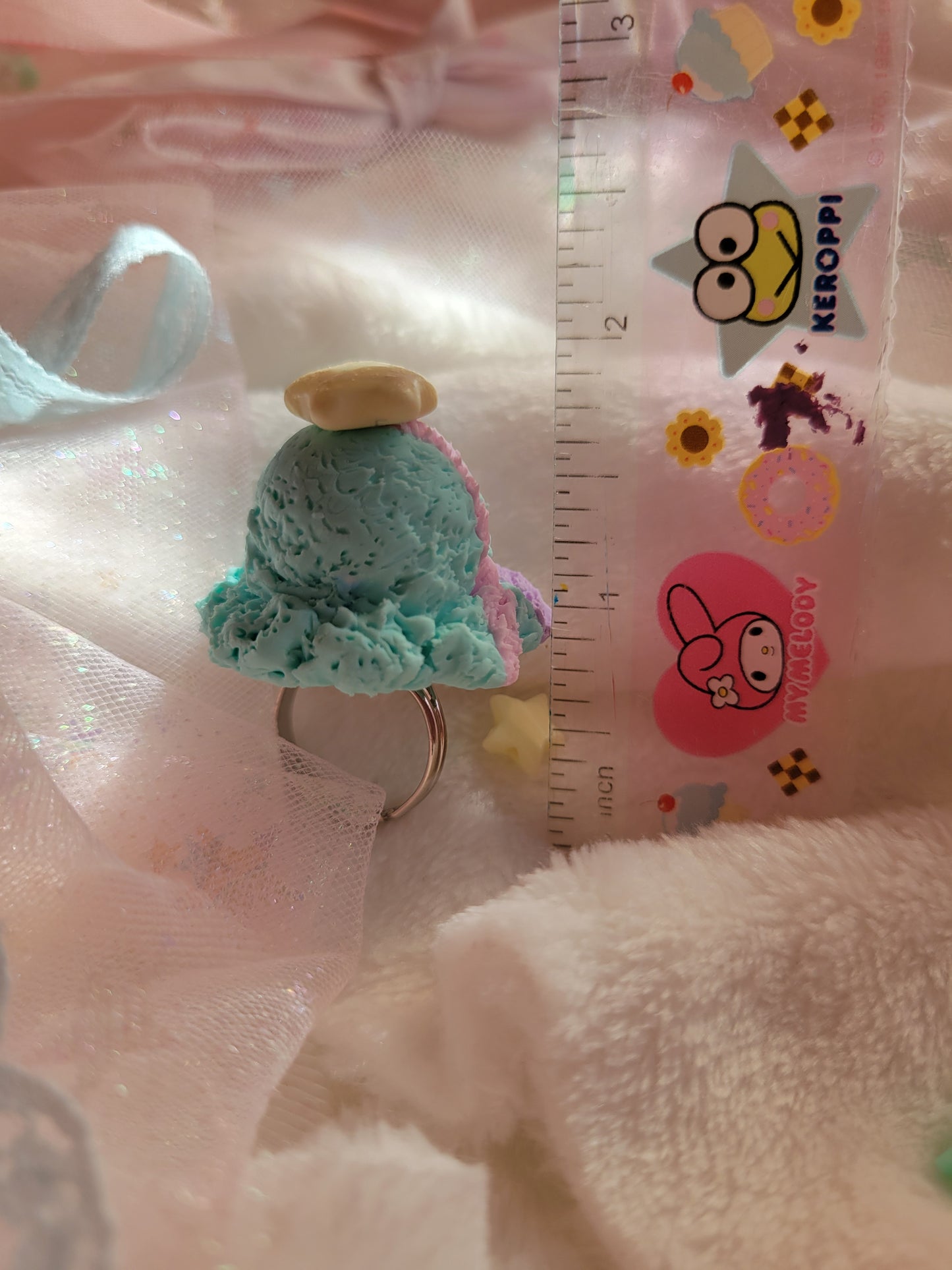 Sea salt shooting star ice cream ring