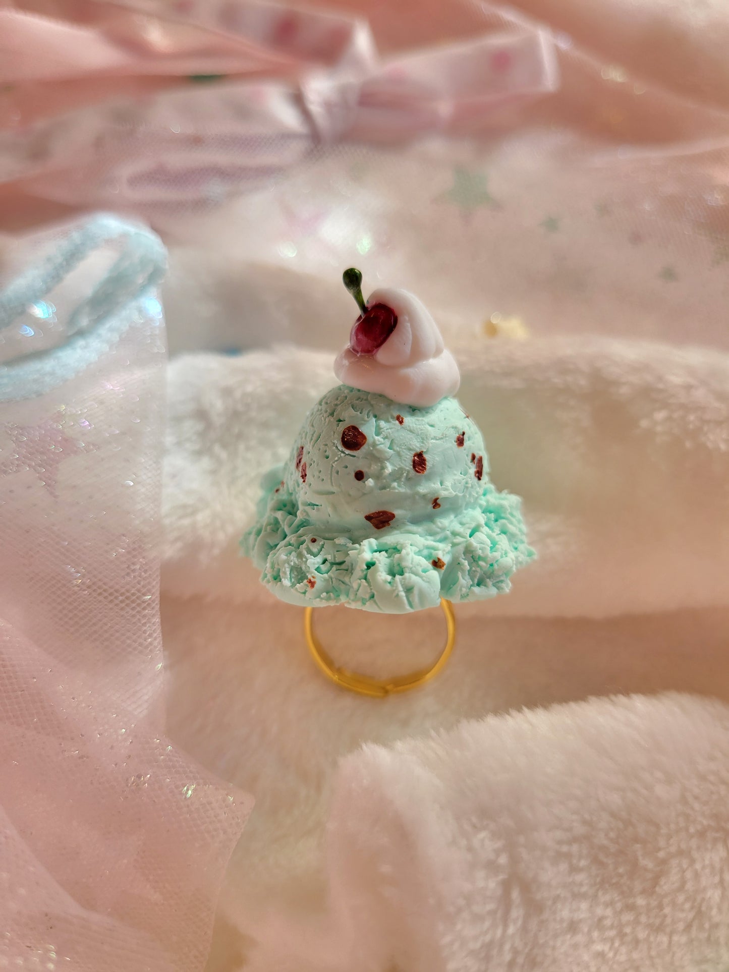 Mint ice cream ring